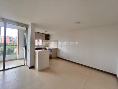 Apartamento en venta en Loma De Las Brujas, Envigado · foto 4 de 16