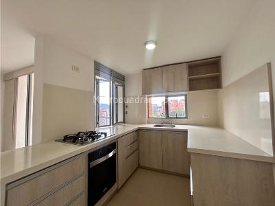 Apartamento en venta en Loma De Las Brujas, Envigado · foto 7 de 16