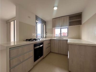 Apartamento en venta en Loma De Las Brujas, Envigado · foto 8 de 16
