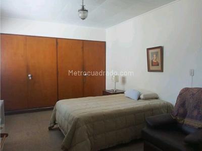 Apartamento de 3 alcobas en venta en Los Colores, Medellín, 194 m² · foto 17 de 20