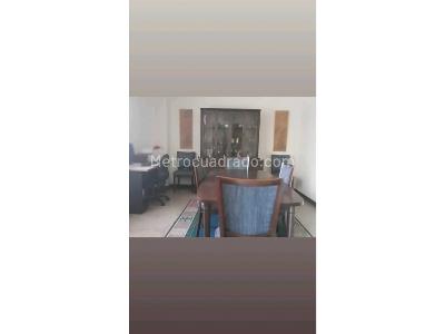 Apartamento de 3 alcobas en venta en Los Colores, Medellín, 194 m² · foto 9 de 20