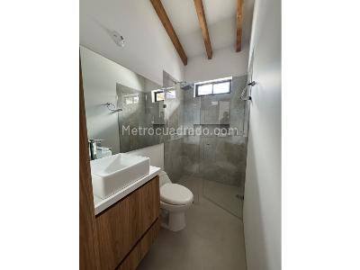 Casa de 4 alcobas en venta en San Antonio De Pereira, Rionegro, 165 m² · foto 19 de 20