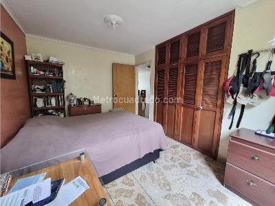 Apartamento de 4 alcobas en venta en Laureles, Medellín, 135 m² · foto 8 de 14