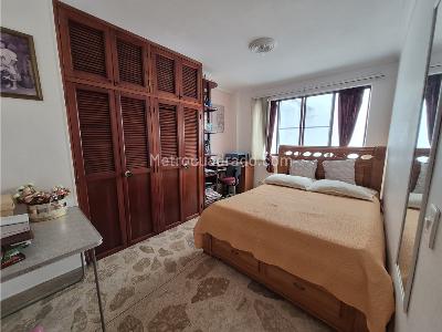 Apartamento de 4 alcobas en venta en Laureles, Medellín, 135 m² · foto 9 de 14