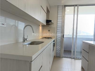 Apartamento de 2 alcobas en venta en Suramerica, Itagüí, 81 m² · foto 2 de 20