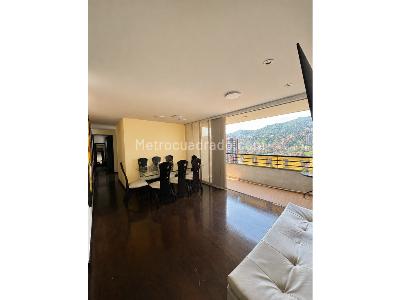Apartamento de 3 alcobas en venta en Loma De Los Bernal, Medellín, 77 m² · foto 6 de 13