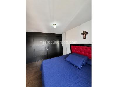 Apartamento de 3 alcobas en venta en Loma De Los Bernal, Medellín, 77 m² · foto 10 de 13
