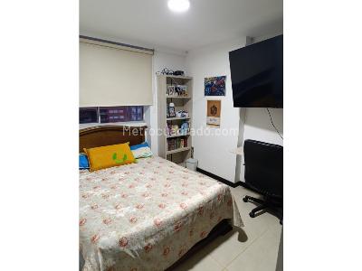 Apartamento de 3 alcobas en venta en San Jose, Sabaneta, 84 m² · foto 12 de 17