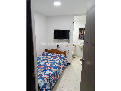 Apartamento de 3 alcobas en venta en San Jose, Sabaneta, 84 m² · foto 16 de 17