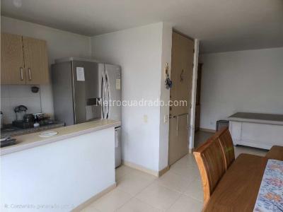 Apartamento de 3 alcobas en venta en Loma De San Jose, Sabaneta, 65 m² · foto 4 de 20