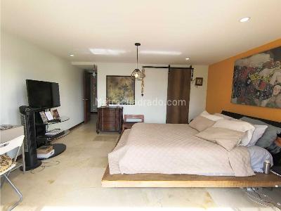 Apartamento de 3 alcobas en venta en Castropol, Medellín, 150 m² · foto 6 de 19