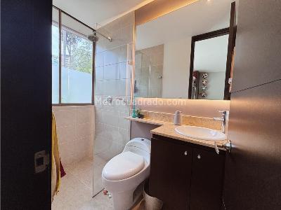 Apartamento de 2 alcobas en venta en Altos Del Poblado, Medellín, 104 m² · foto 15 de 20