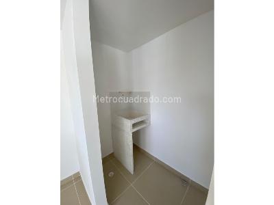 Apartamento de 3 alcobas en venta en Las Lomitas, Sabaneta, 81 m² · foto 2 de 15