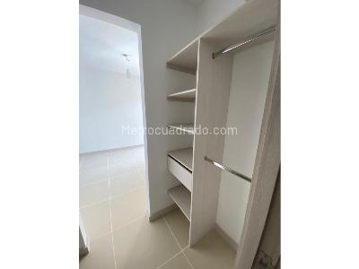 Apartamento de 3 alcobas en venta en Las Lomitas, Sabaneta, 81 m² · foto 6 de 15