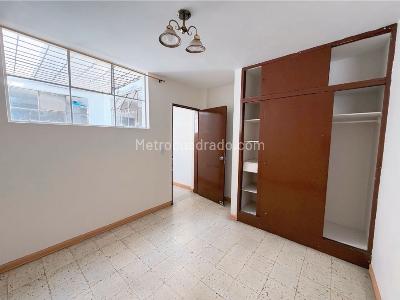 Casa de 4 alcobas en venta en Simon Bolivar, Medellín, 164 m² · foto 2 de 15