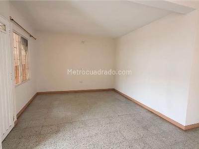 Casa de 4 alcobas en venta en Simon Bolivar, Medellín, 164 m² · foto 3 de 15