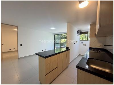 Apartamento en venta en El Poblado, Medellín · foto 4 de 10