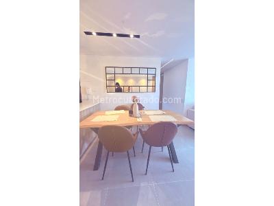 Apartamento de 3 alcobas en venta en Loma De San Jose, Sabaneta, 87 m² · foto 3 de 18