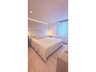 Apartamento de 3 alcobas en venta en Loma De San Jose, Sabaneta, 87 m² · foto 13 de 18
