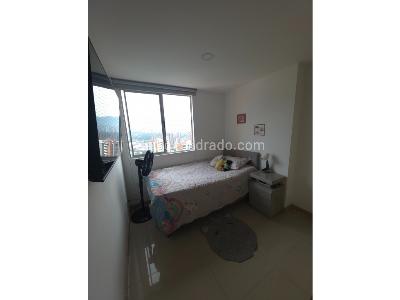 Apartamento de 3 alcobas en venta en Tres Esquinas, Sabaneta, 72 m² · foto 7 de 10