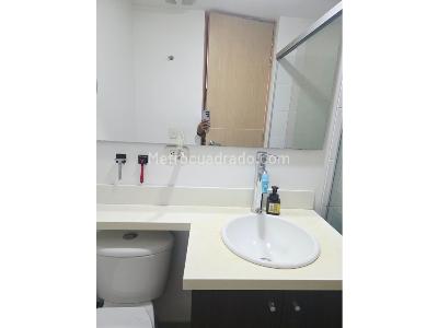 Apartamento de 3 alcobas en venta en Tres Esquinas, Sabaneta, 72 m² · foto 9 de 10