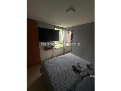 Apartamento en venta en Loma Del Indio, Medellín · foto 8 de 11