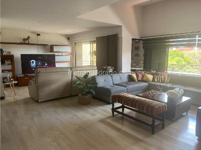Apartamento en venta en El Poblado, Medellín · foto 3 de 19