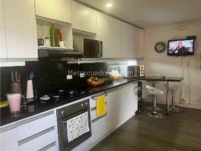 Apartamento en venta en El Poblado, Medellín · foto 6 de 19