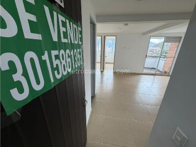 Apartamento de 3 alcobas en venta en Madera, Bello, 54 m² · foto 12 de 15