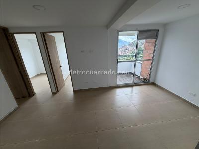 Apartamento de 3 alcobas en venta en Madera, Bello, 54 m² · foto 15 de 15