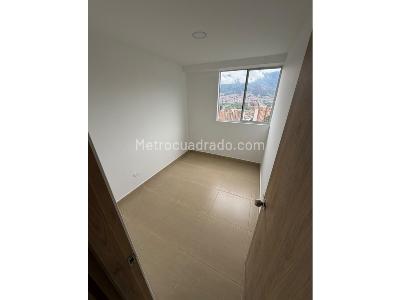 Apartamento de 3 alcobas en venta en Madera, Bello, 54 m² · foto 6 de 15
