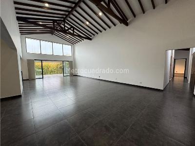Casa de 4 alcobas en venta en Alto De Las Palmas, Medellín, 1650 m² · foto 9 de 20