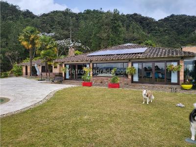 Casa de 4 alcobas en venta en El Escobero, Envigado, 600 m² · foto 3 de 20