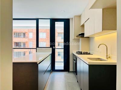 Apartamento de 3 alcobas en venta en Conquistadores, Medellín, 110 m² · foto 2 de 16