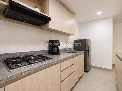 Apartamento de 2 alcobas en venta en El Chingui, Envigado, 58 m² · foto 4 de 18