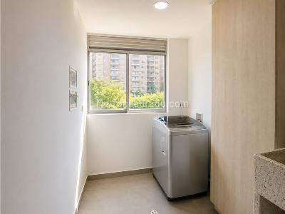 Apartamento de 2 alcobas en venta en El Chingui, Envigado, 58 m² · foto 9 de 18