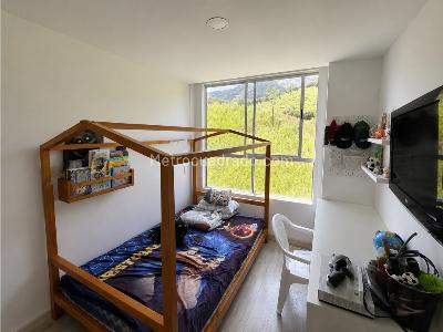 Apartamento en venta en El Chingui, Envigado · foto 10 de 18