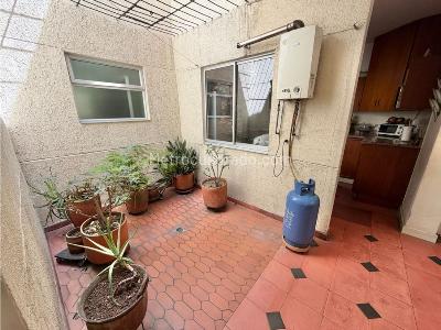 Casa de 5 alcobas en venta en Estadio, Medellín, 332 m² · foto 16 de 20