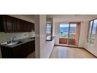Apartamento en venta en El Poblado, Medellín · foto 3 de 18