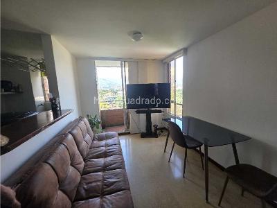 Apartamento en venta en El Poblado, Medellín · foto 7 de 18