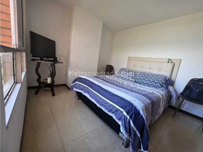 Apartamento en venta en El Poblado, Medellín · foto 11 de 18