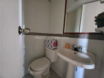 Apartamento en venta en El Poblado, Medellín · foto 14 de 18