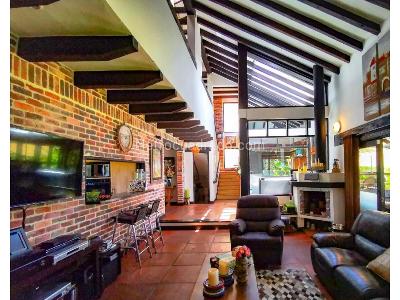Casa de 4 alcobas en venta en Llano Grande, Rionegro, 430 m² · foto 2 de 20