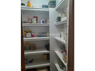 Casa de 4 alcobas en venta en Loma El Atravesado, Envigado, 240 m² · foto 11 de 20