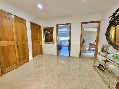Casa de 4 alcobas en venta en San Lucas, Medellín, 265 m² · foto 16 de 20