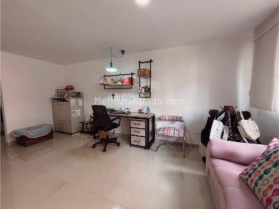 Apartamento de 2 alcobas en venta en Conquistadores, Medellín, 144 m² · foto 12 de 16