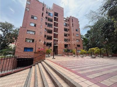Apartamento de 2 alcobas en venta en Conquistadores, Medellín, 144 m² · foto 16 de 16