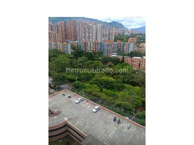 Apartamento en venta en Los Colores, Medellín · foto 2 de 20