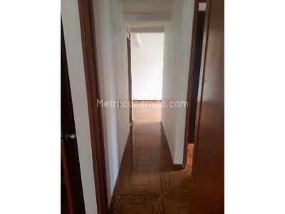 Apartamento en venta en Los Colores, Medellín · foto 8 de 20