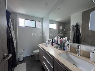 Apartamento de 3 alcobas en venta en Loma De Los Mesa, Envigado, 116 m² · foto 16 de 20